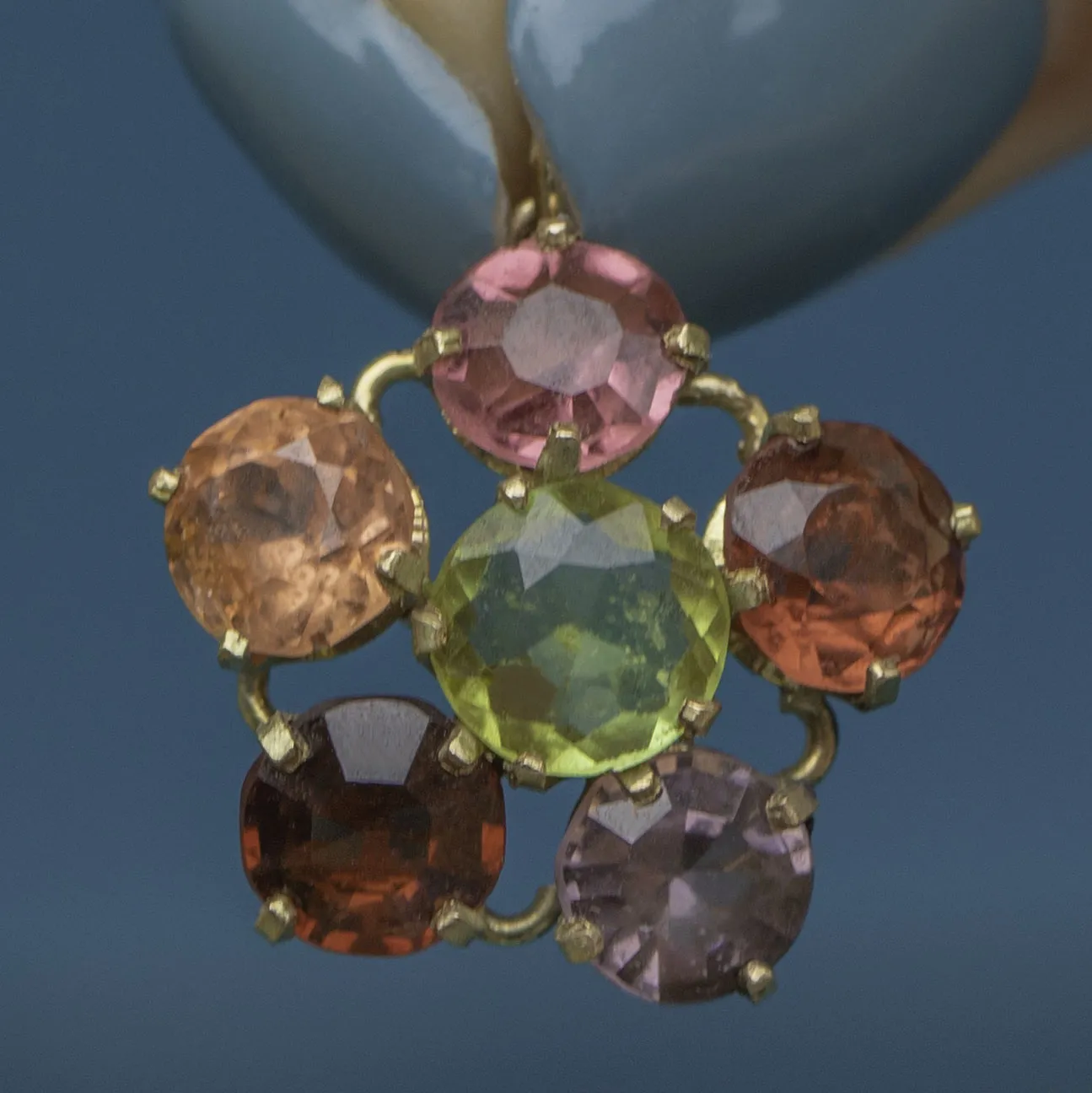 9ct Gold Mixed Sapphires Flower Charm