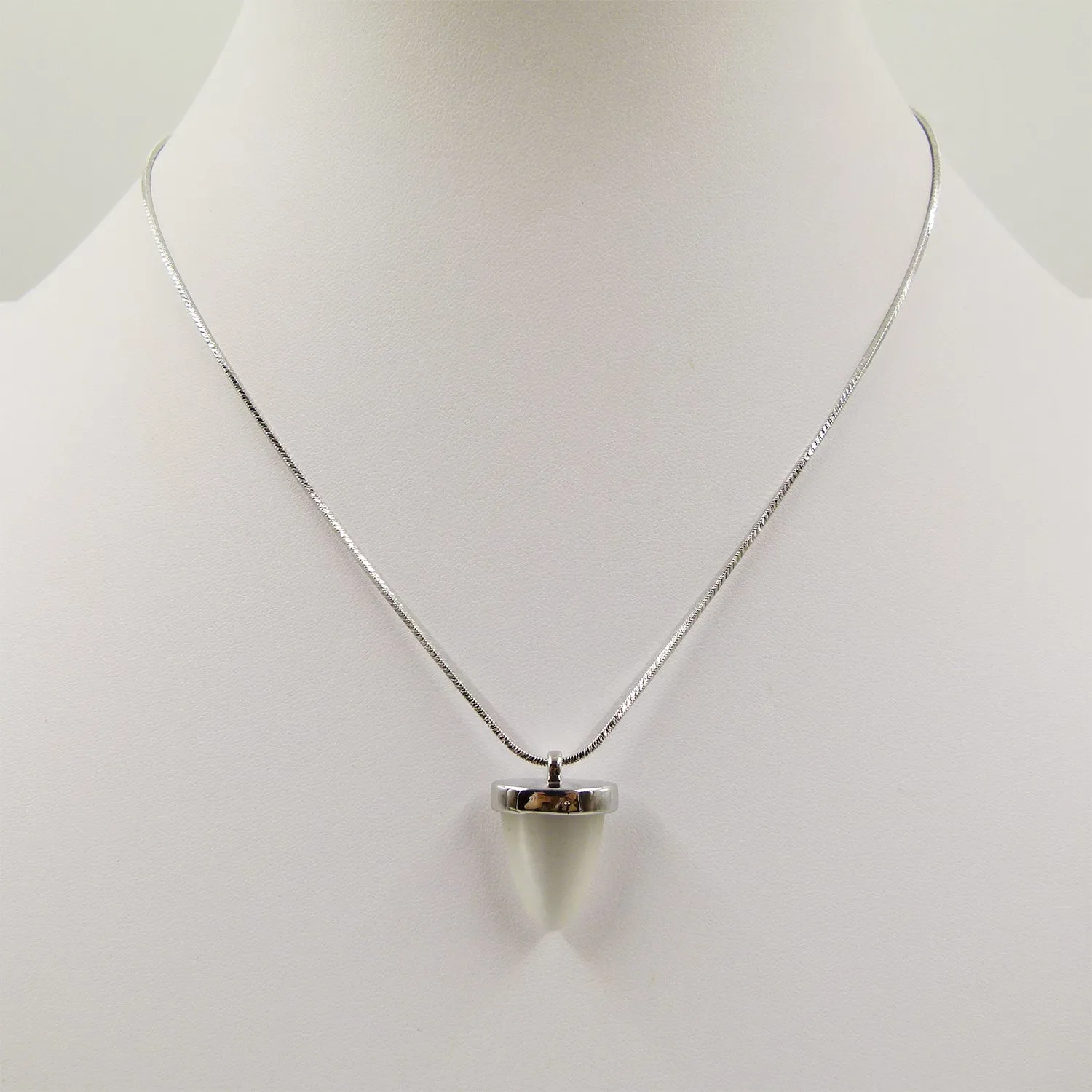Cat eye effect pendant on delicate short necklace chain