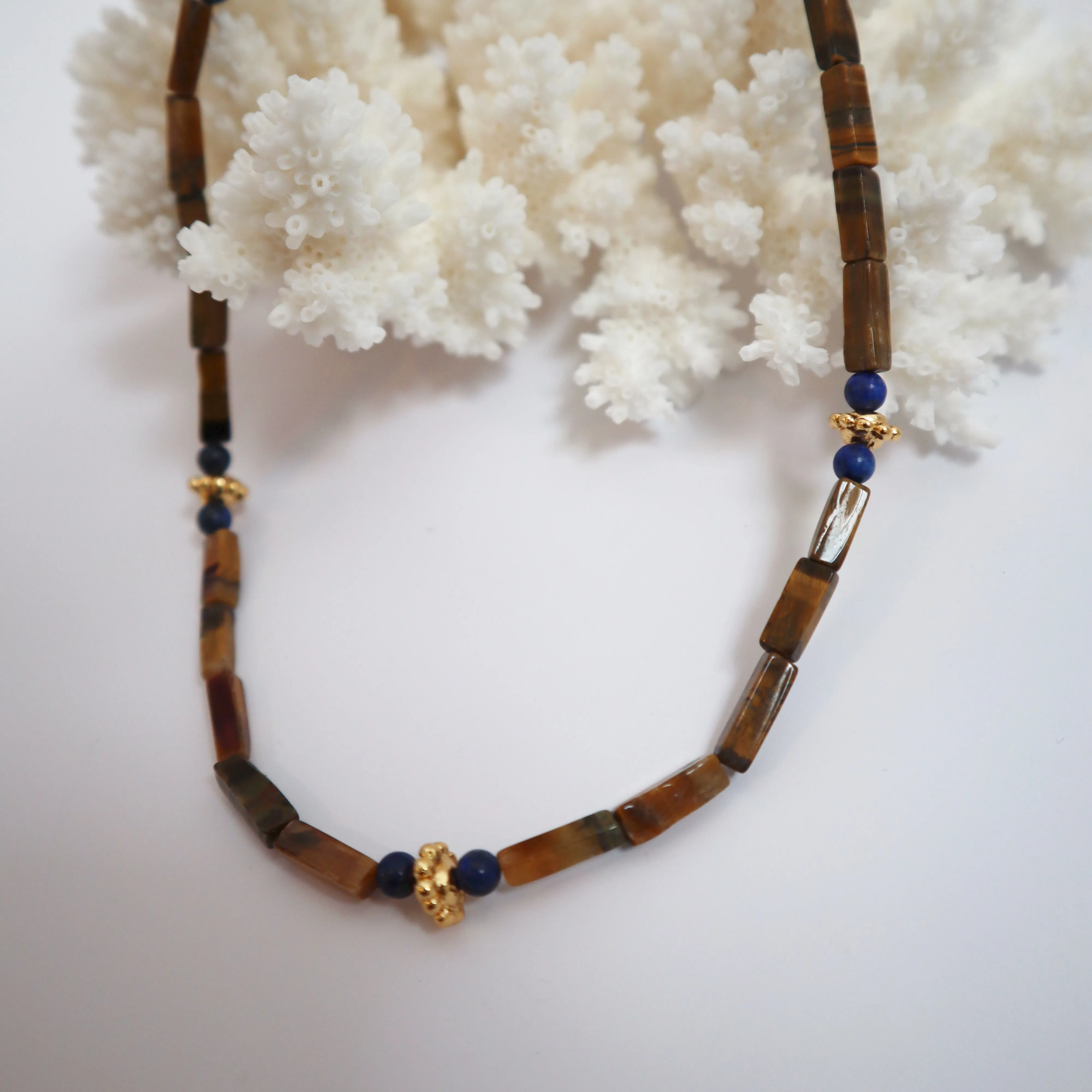 CLEOPATRA'S BLING LISS NECKLACE IN TIGER'S EYE AND LAPIS LAZULI