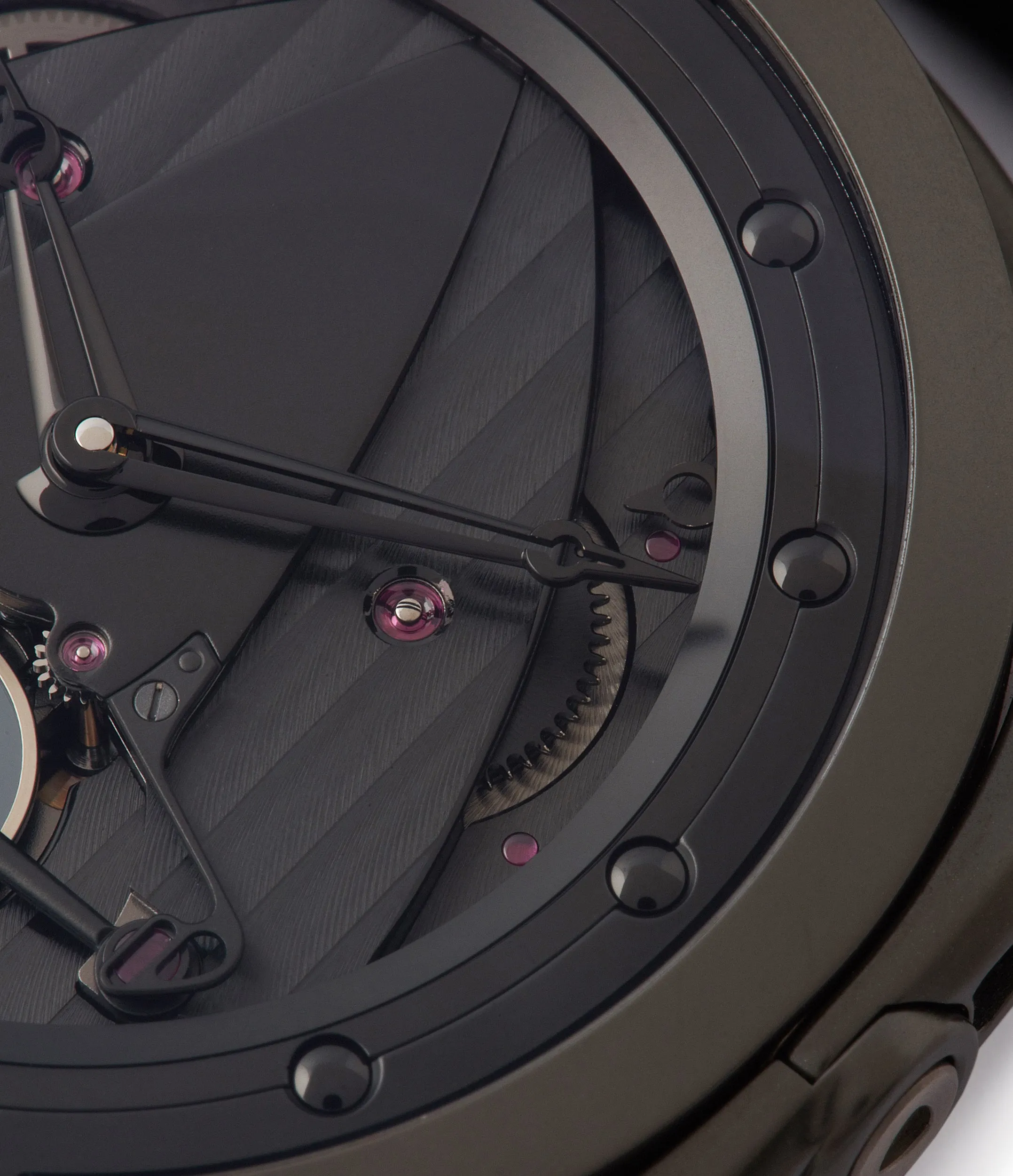 DB28 Dark Shadows | Anthracite Zirconium