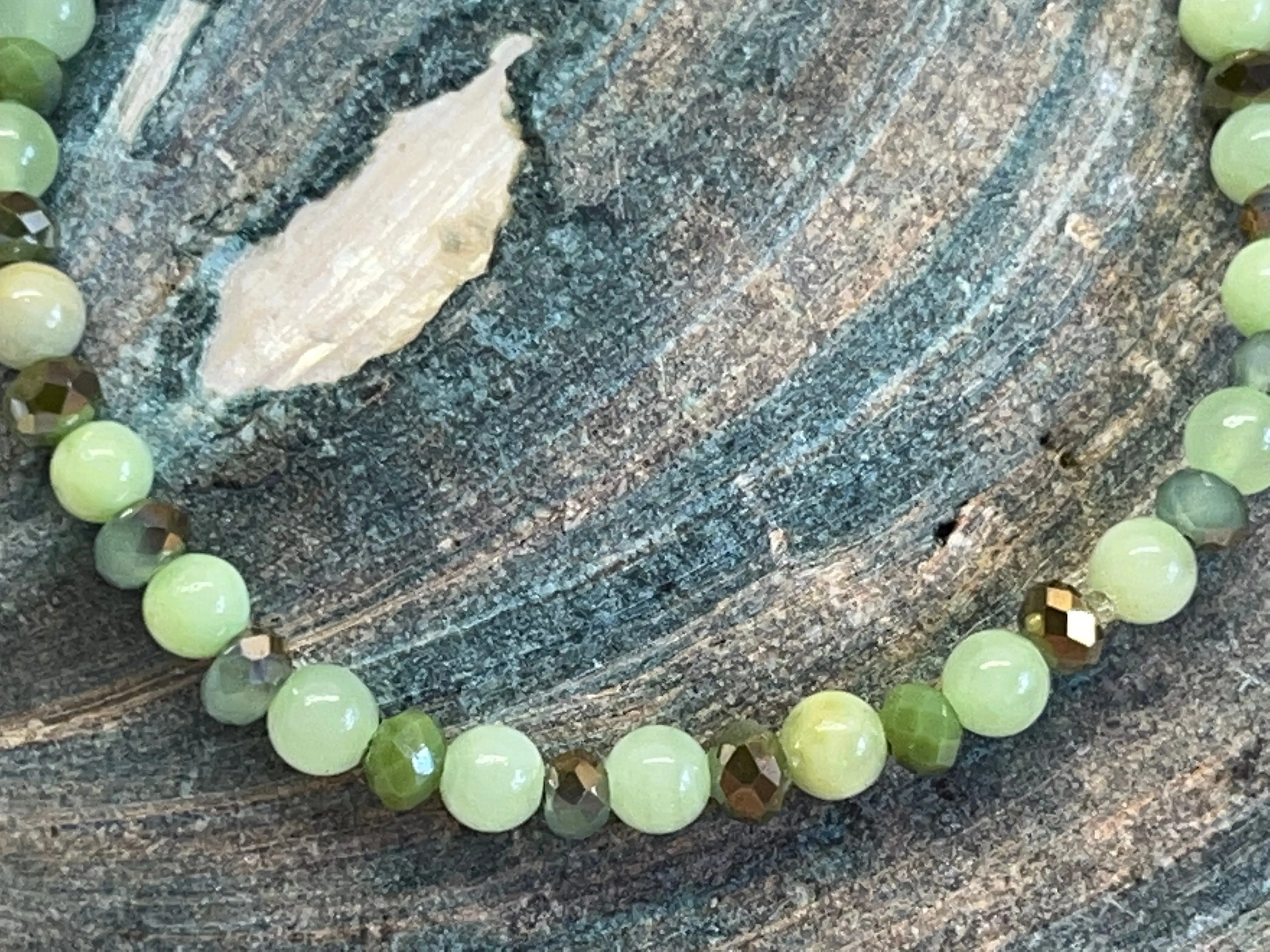 Golden Ivy Pea Jade Bracelet