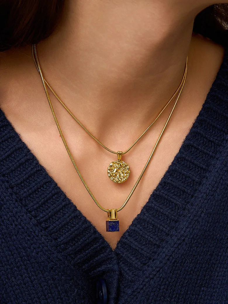Lapis Lazuli Sanke Charm Necklace