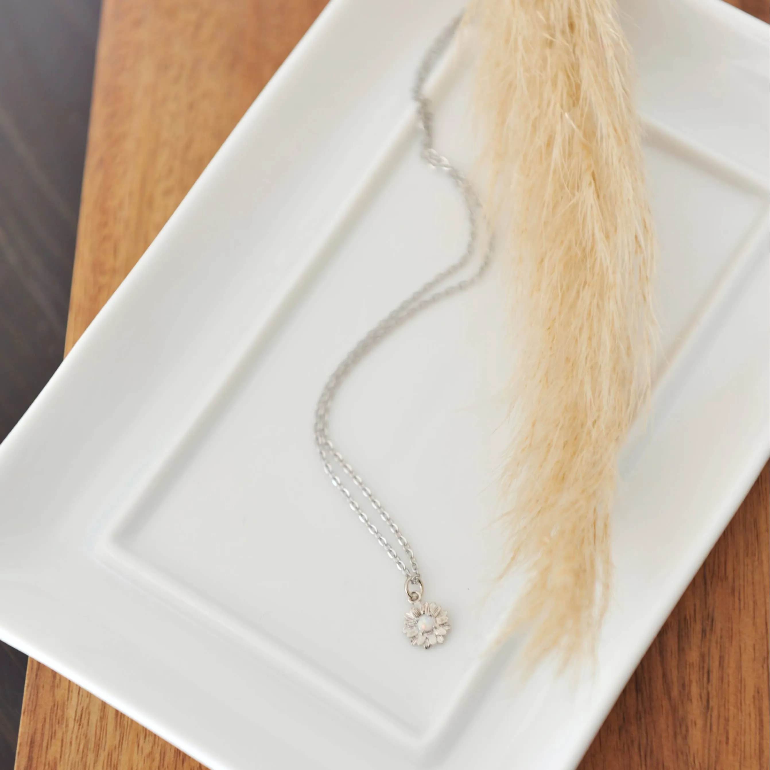 Oh So Lovely DAISY Necklace