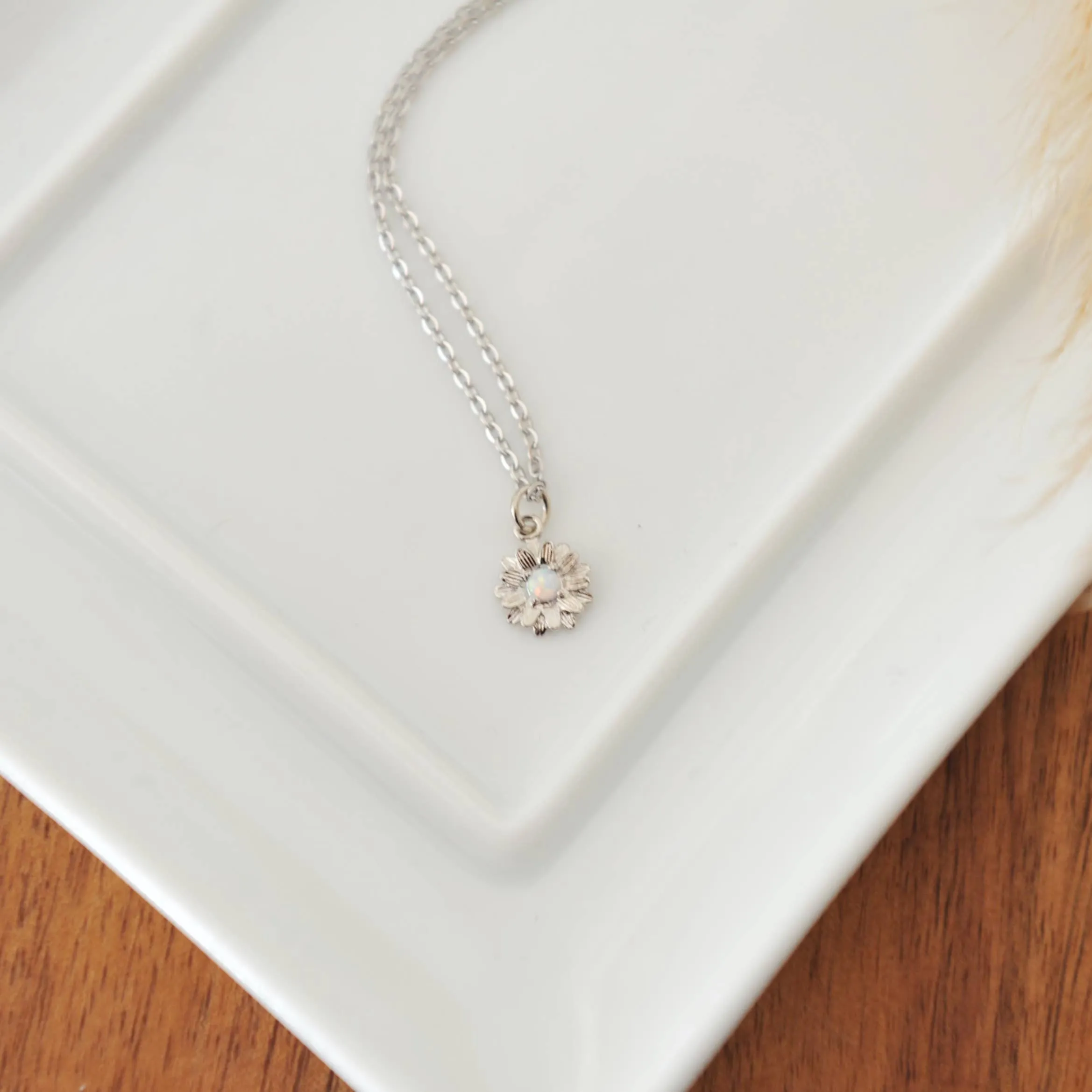 Oh So Lovely DAISY Necklace