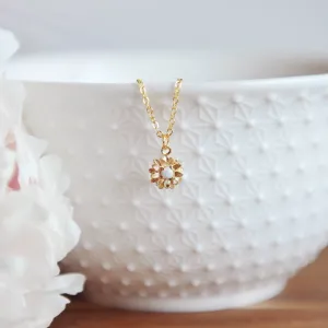 Oh So Lovely DAISY Necklace