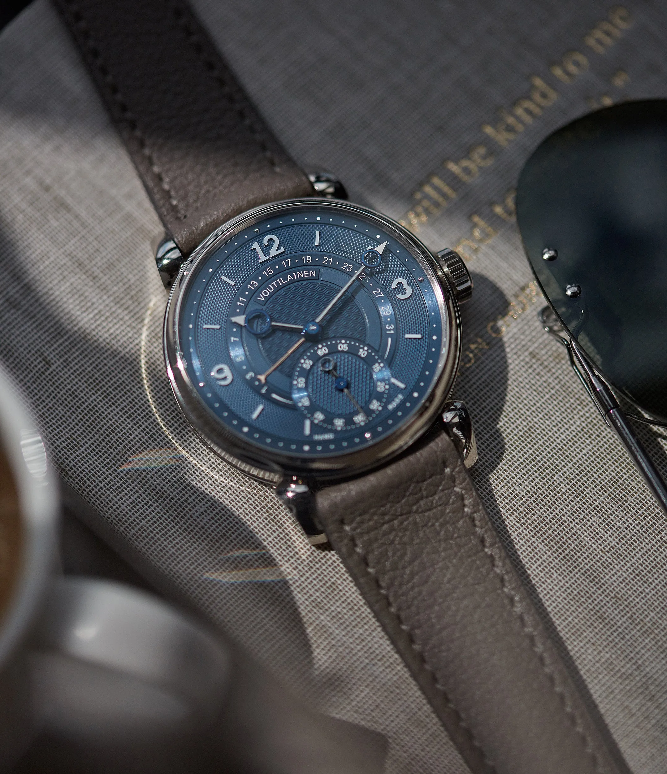 Retrograde Date 217QRS | White Gold