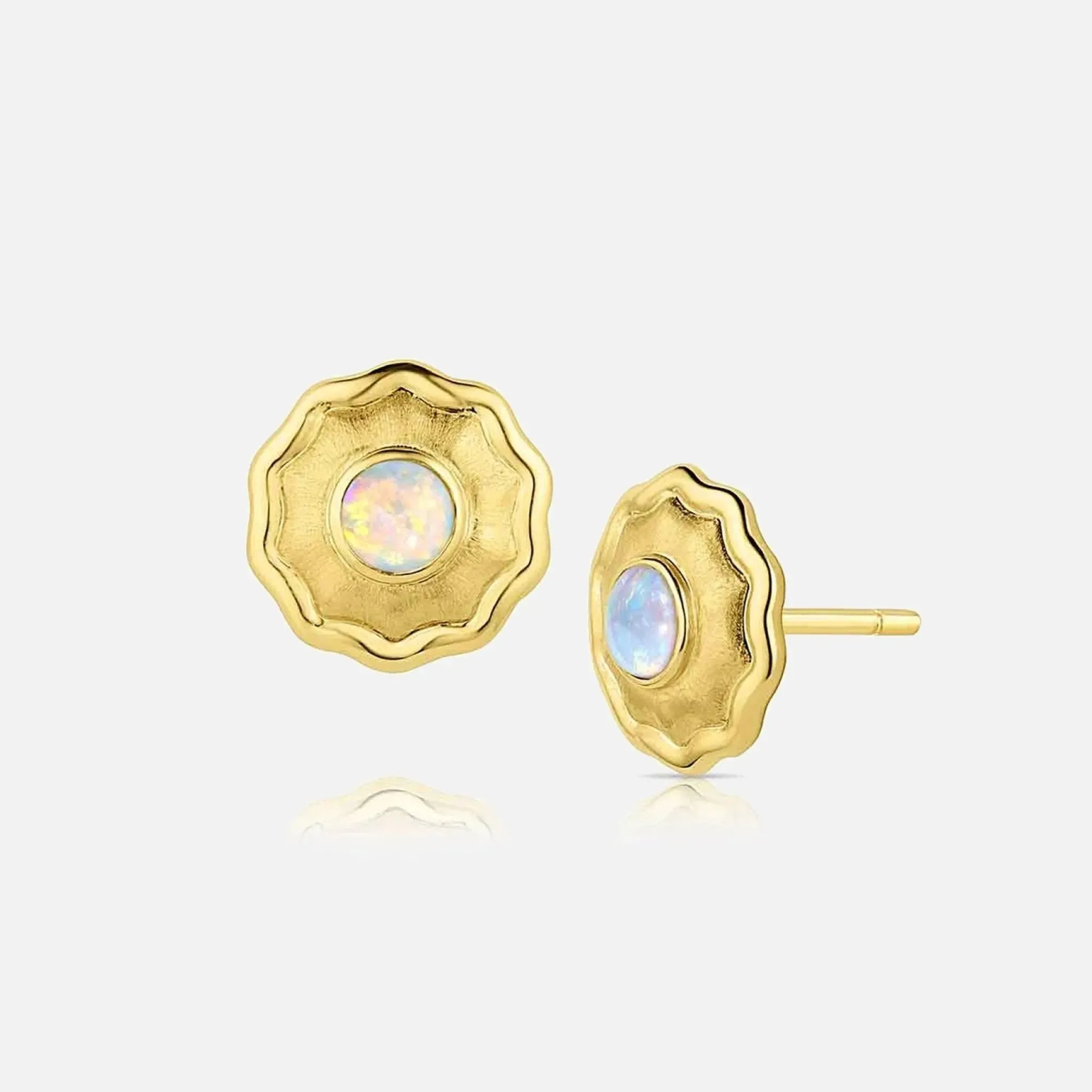 So Wavy Stud Earrings