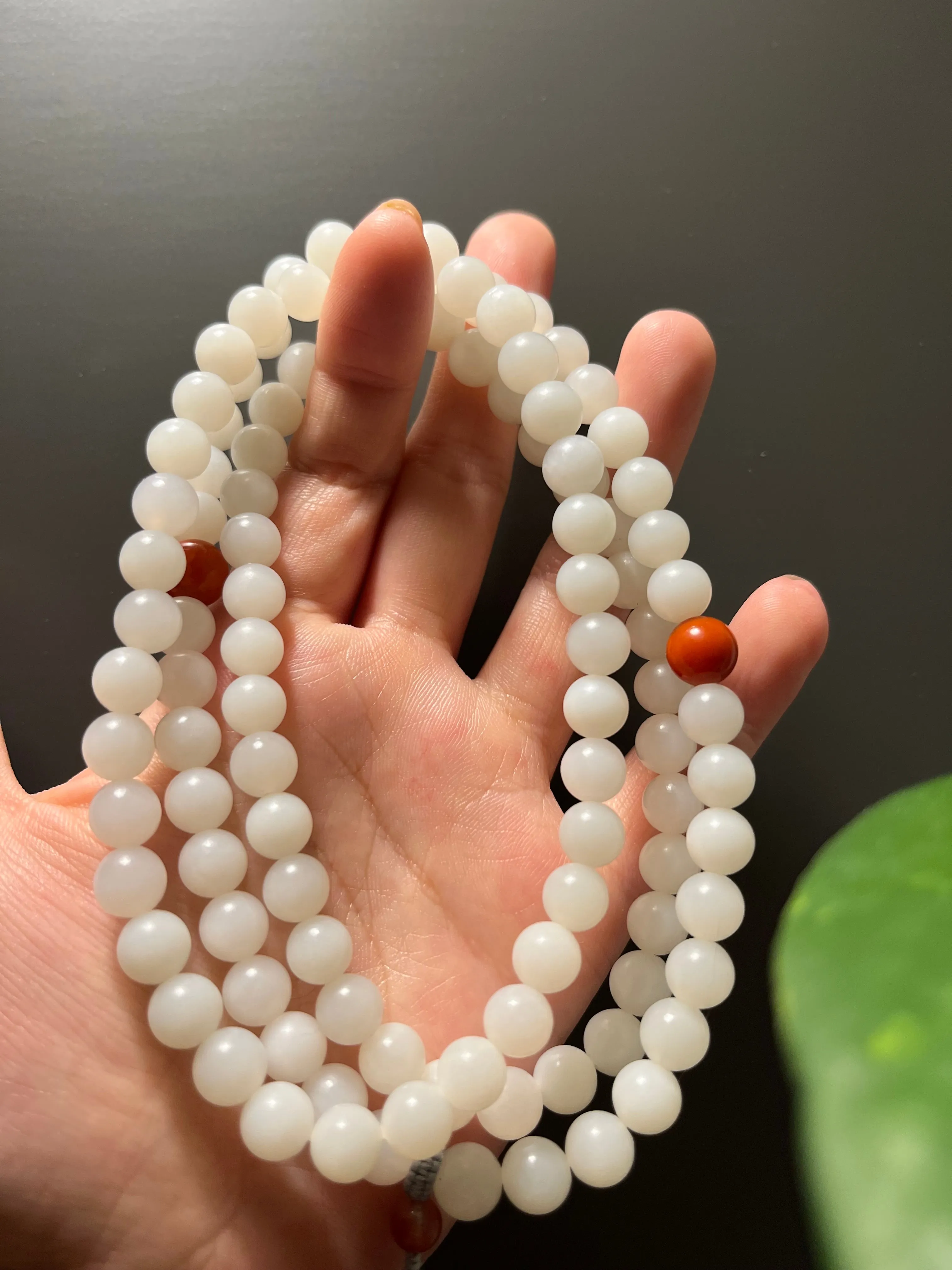 White Nephrite Beaded (8mm) Necklace, 俄白柔光108长串