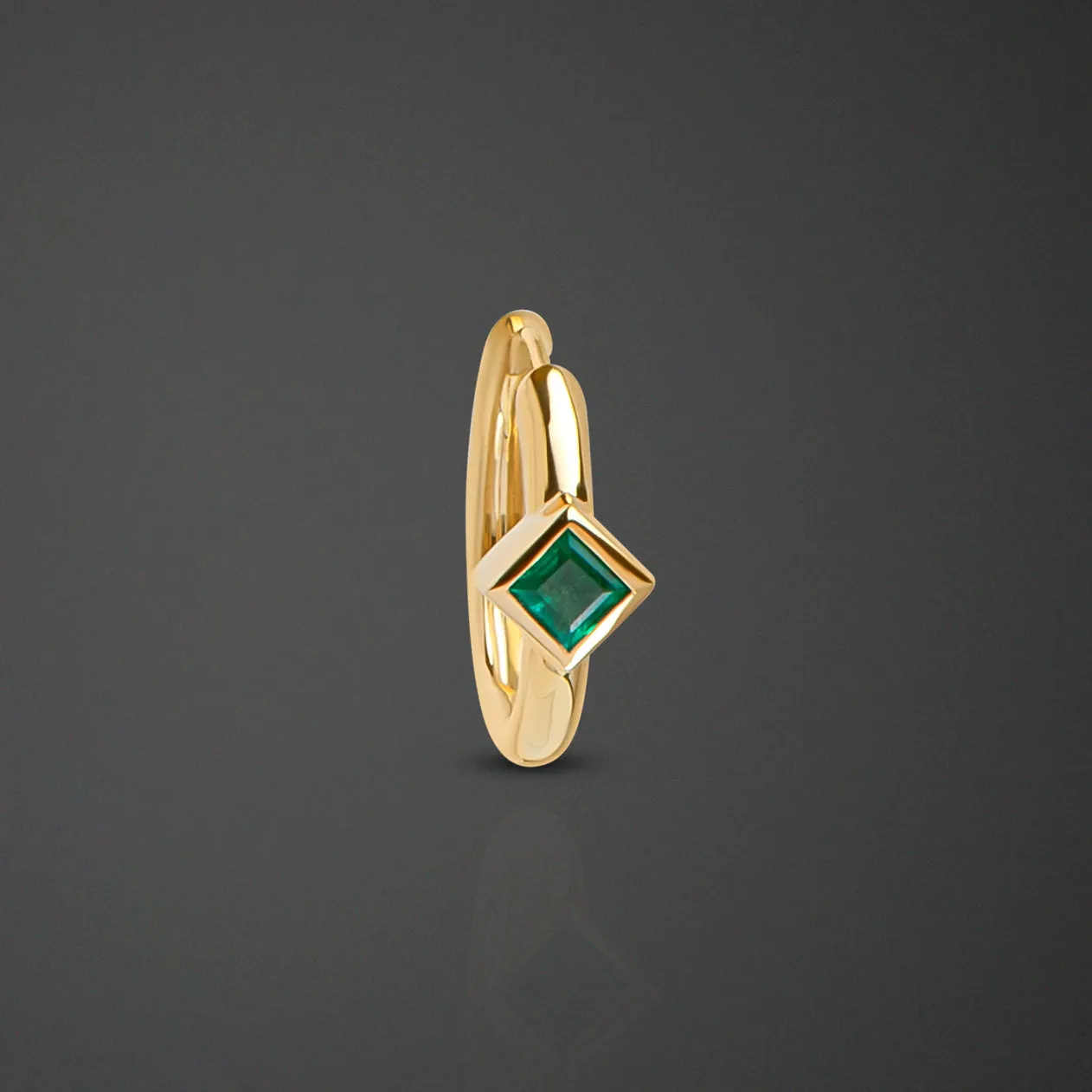 Yellow Gold 18K Open-Back Earrings